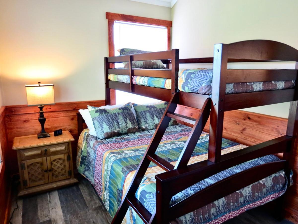 Million Dollar Views! 4 Bedroom, Sleeps 9, Close To National Park And 5 Mi To Gatlinburg! ภายนอก รูปภาพ